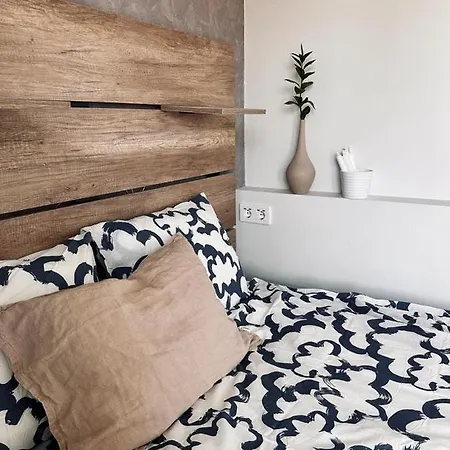 Modern 1 Bedroom With Free Parking Apartamento Helsínquia